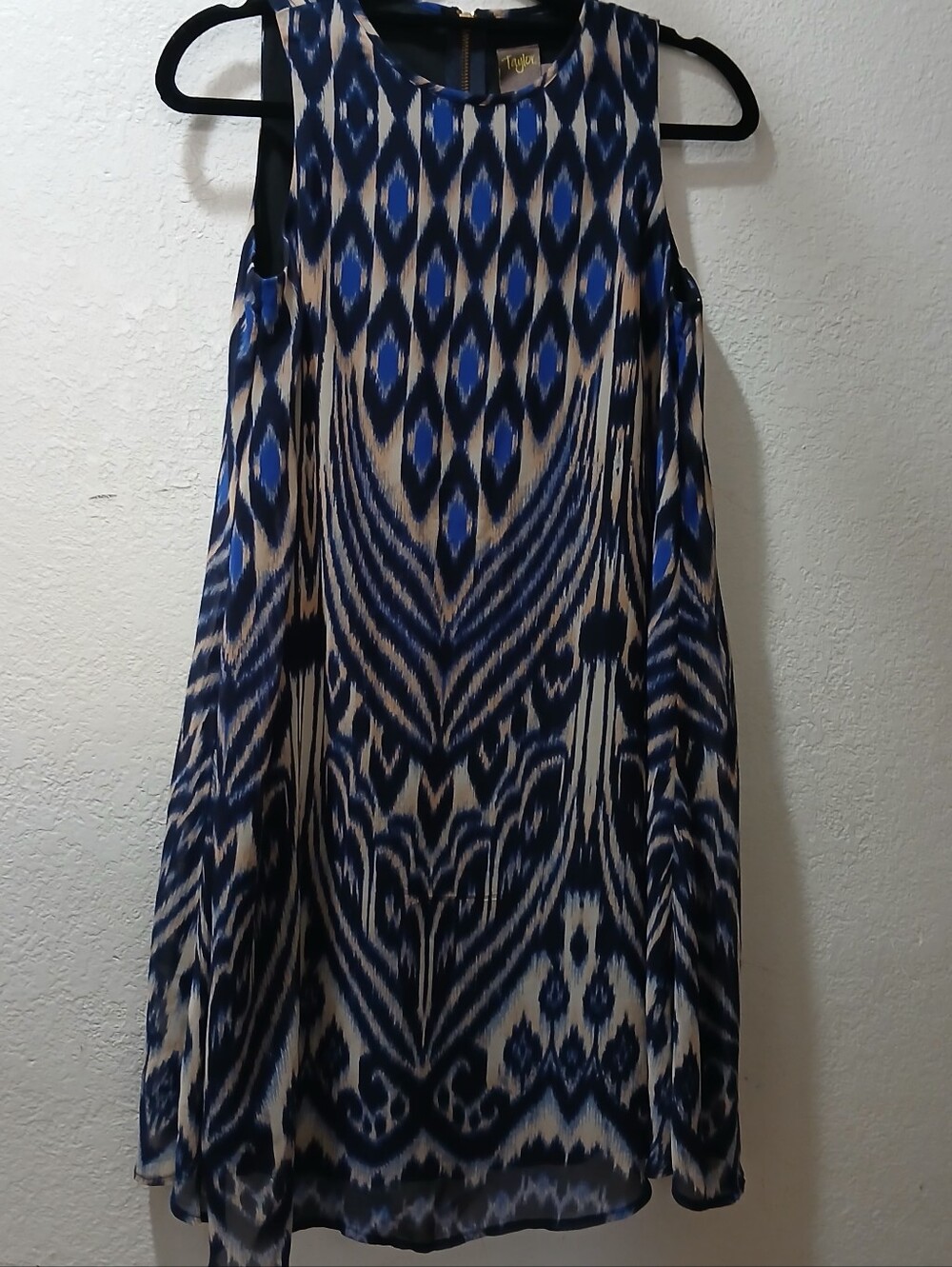 Taylor nwot 4 Blue and Cream Ikat A-Line Skirt